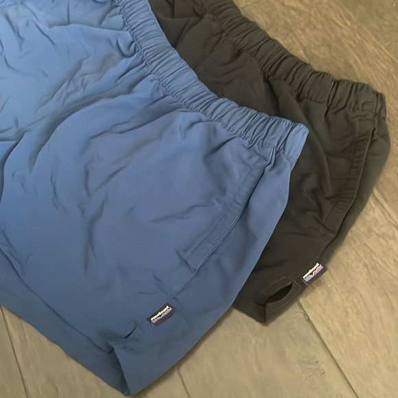 Lot of 2 Patagonia Barely Baggie Shorts - 2.5 inch - Picture 2 of 3